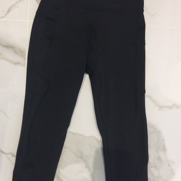 Inform Cropped Leggings - Picture 4 of 6